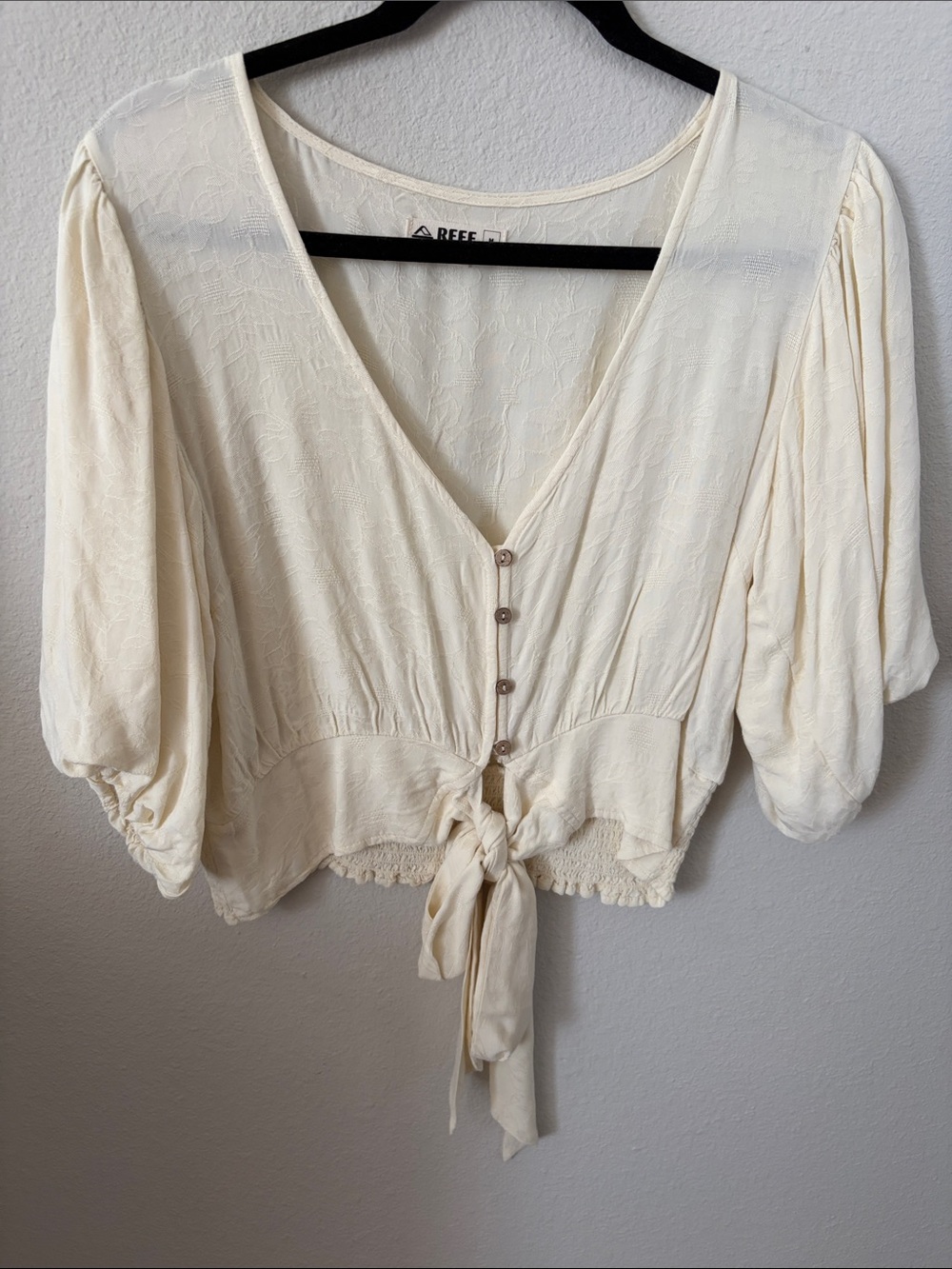 NWOT Cream Tie-Front Puff Sleeve Top